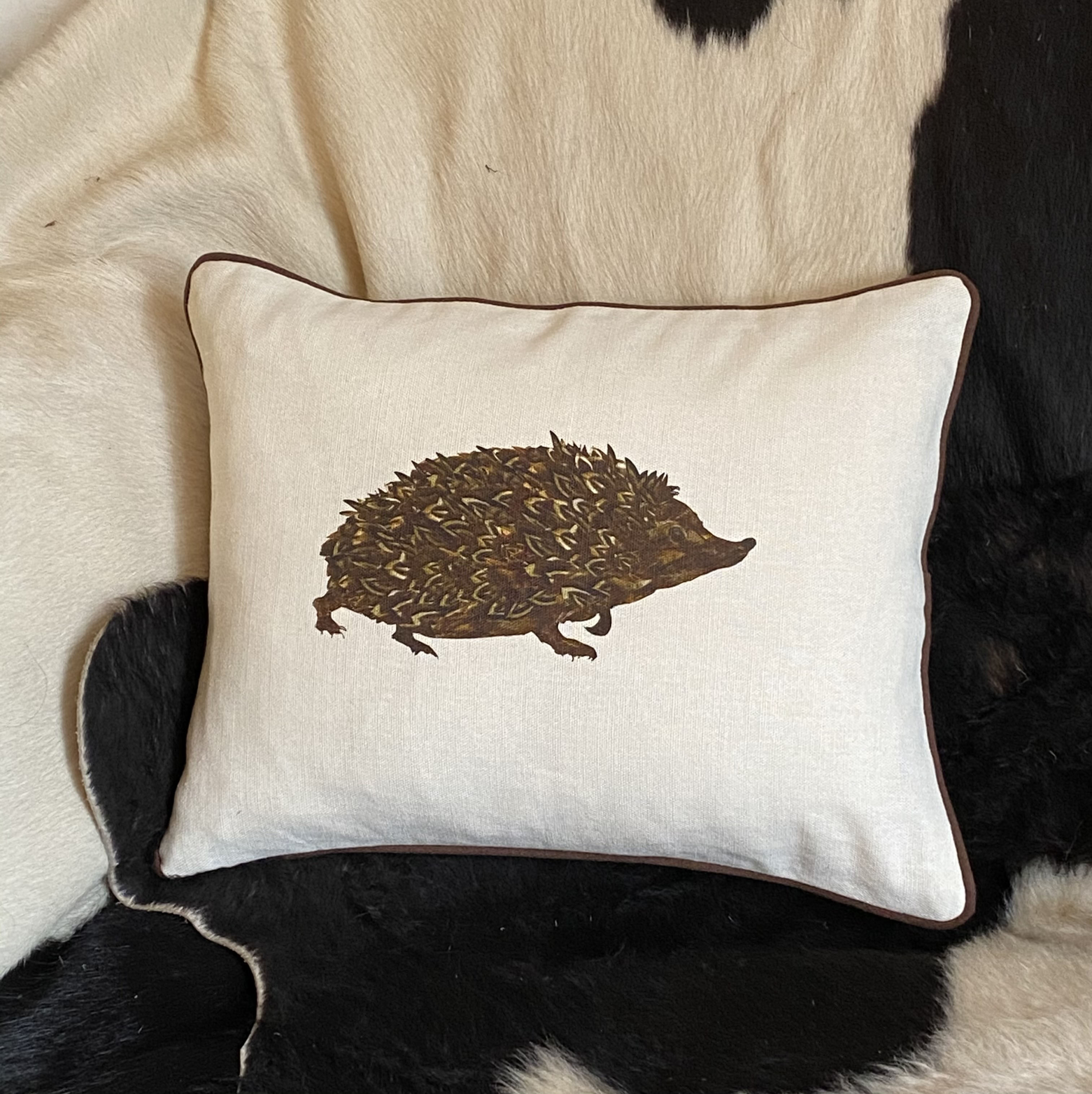 U2MB hedgehog cushion