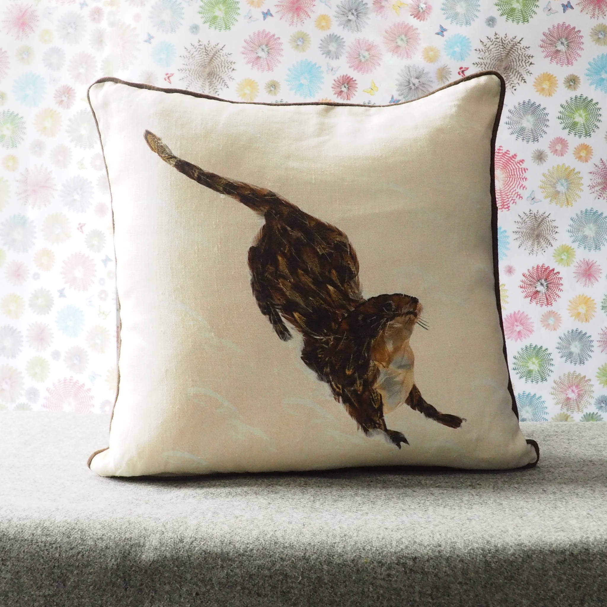 SQUARE CUSHION - Feathery Otter with (Chocolate Piping) (F5R5 0524)
