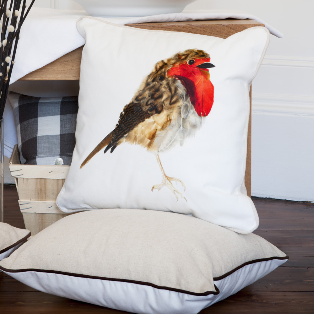 SQUARE CUSHION - Feathery Robin (Avail:R1F8 04/25)