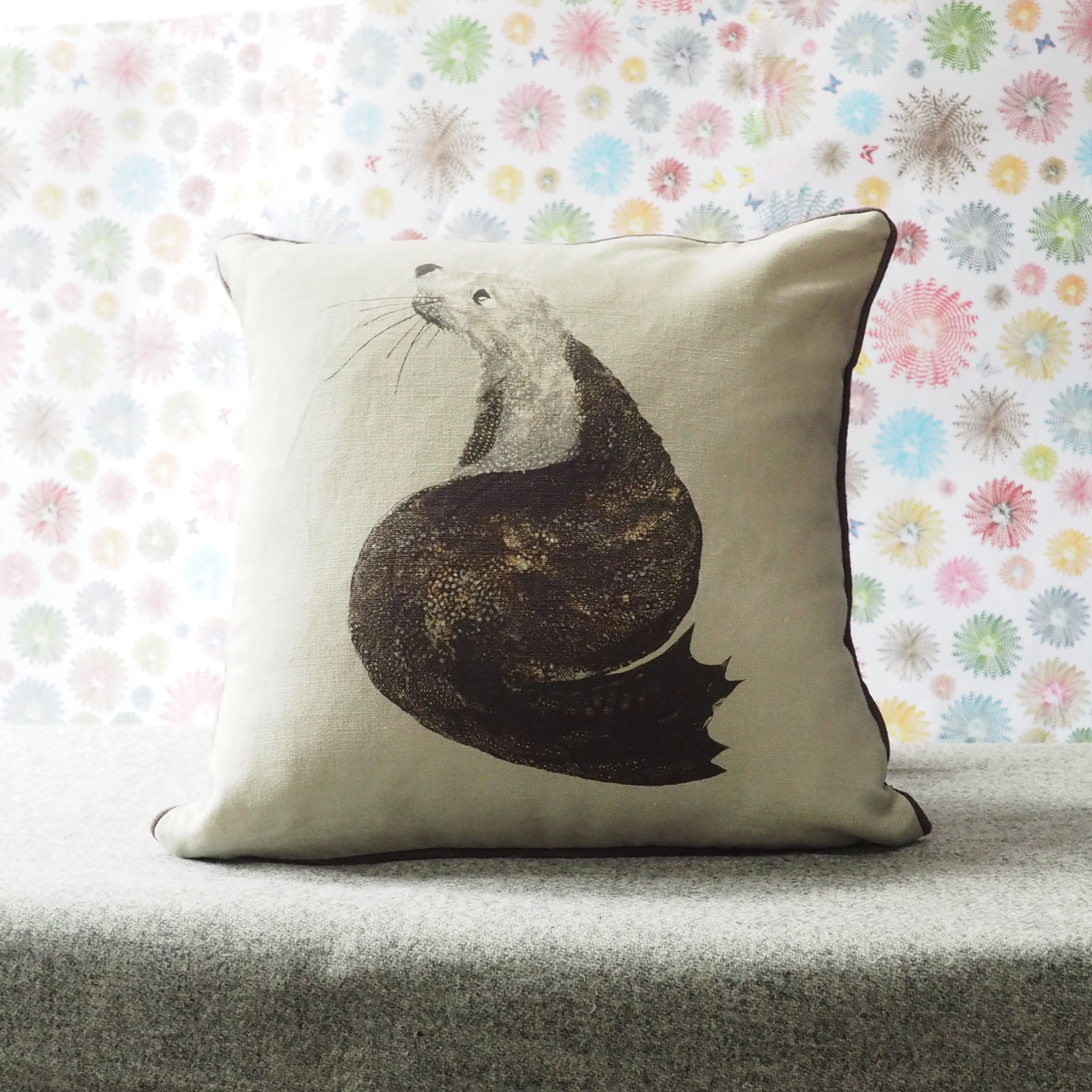 SQUARE CUSHION - Feathery Seal on Grey (Charcoal Piping)(Avail R7F5 04/25)
