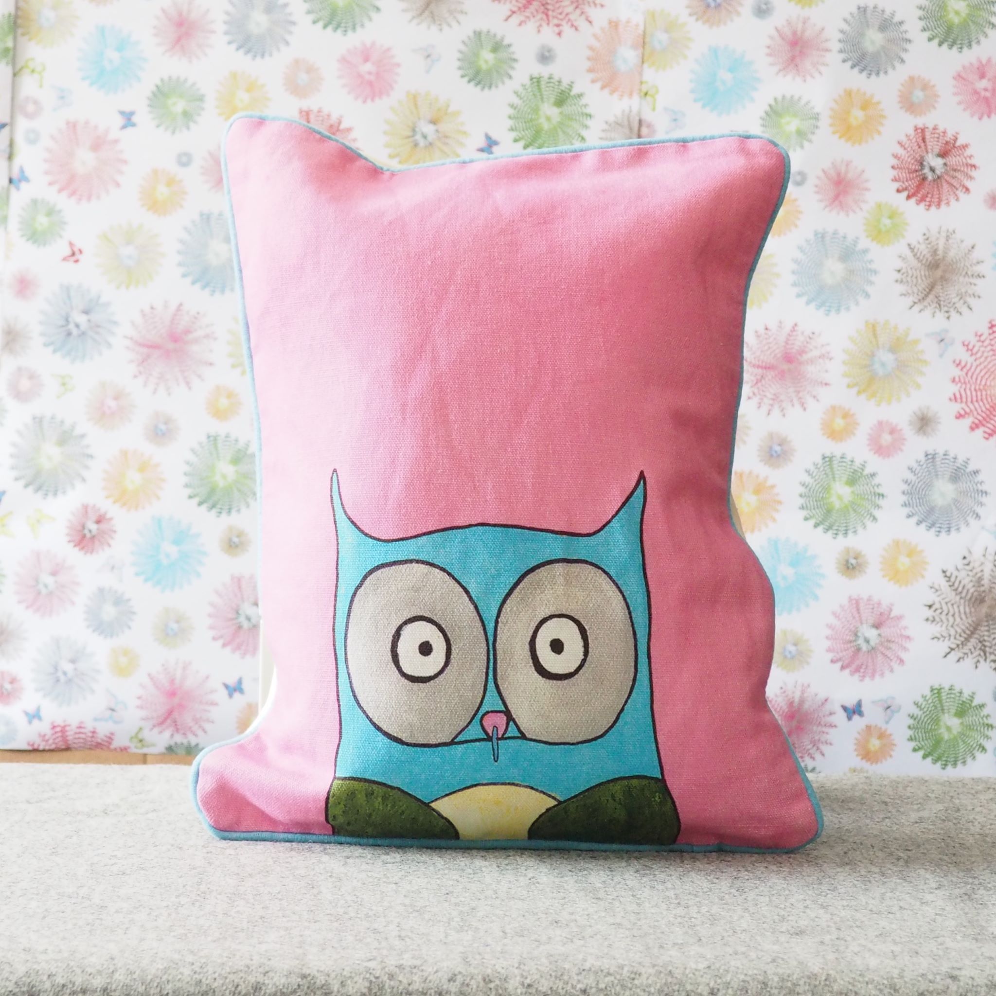 RECTANGULAR CUSHION - Owl on Pink (Avail R1F0; 05/24)