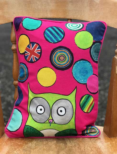 owl-with-circles-cushion-in