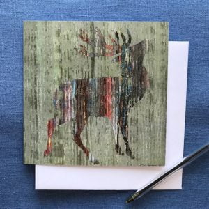 CARD SQUARE - GREENY PINK STAG ON GREEN BACKGROUND