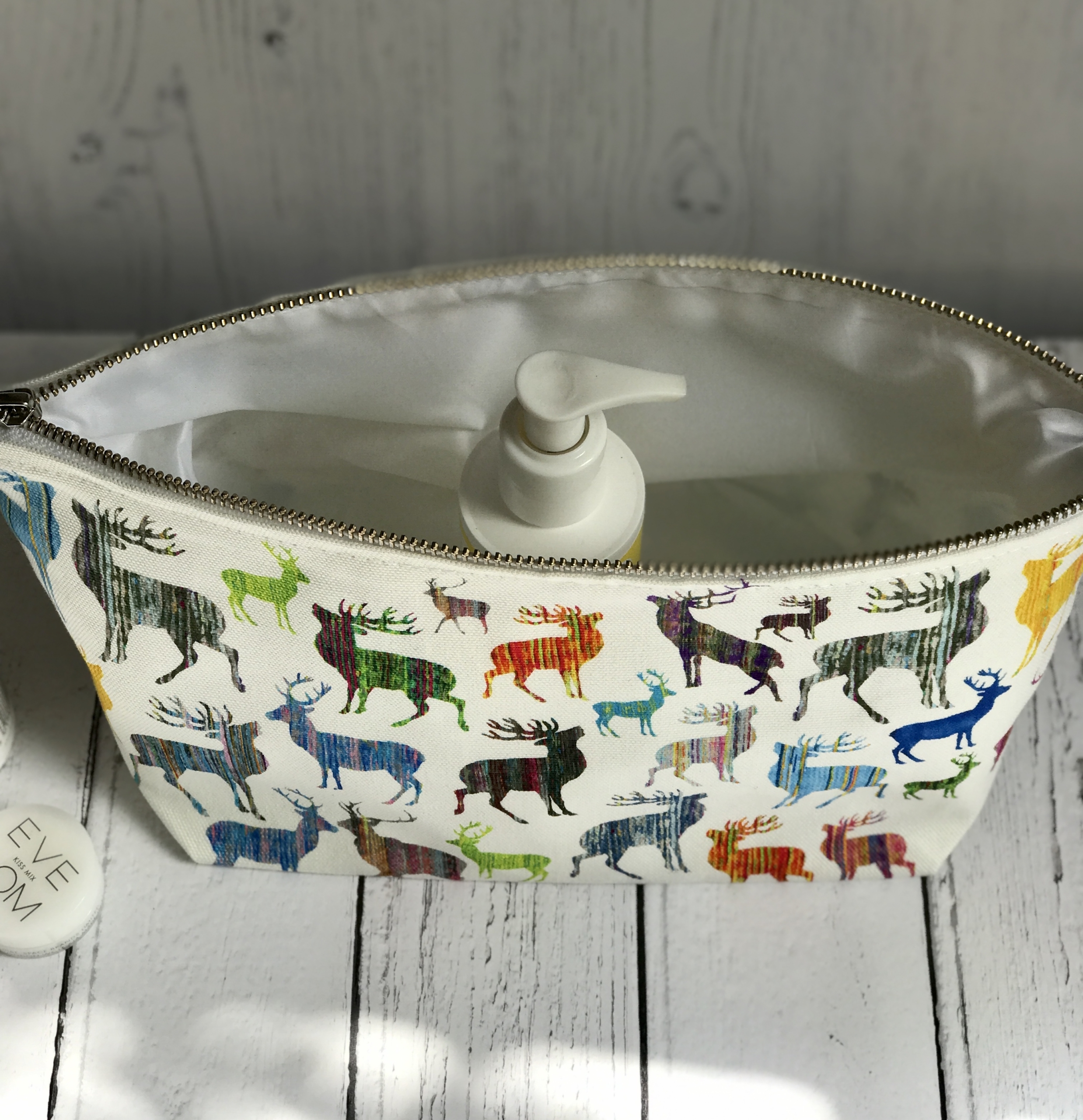 WASH BAG TYPE 1 STAGS LINING