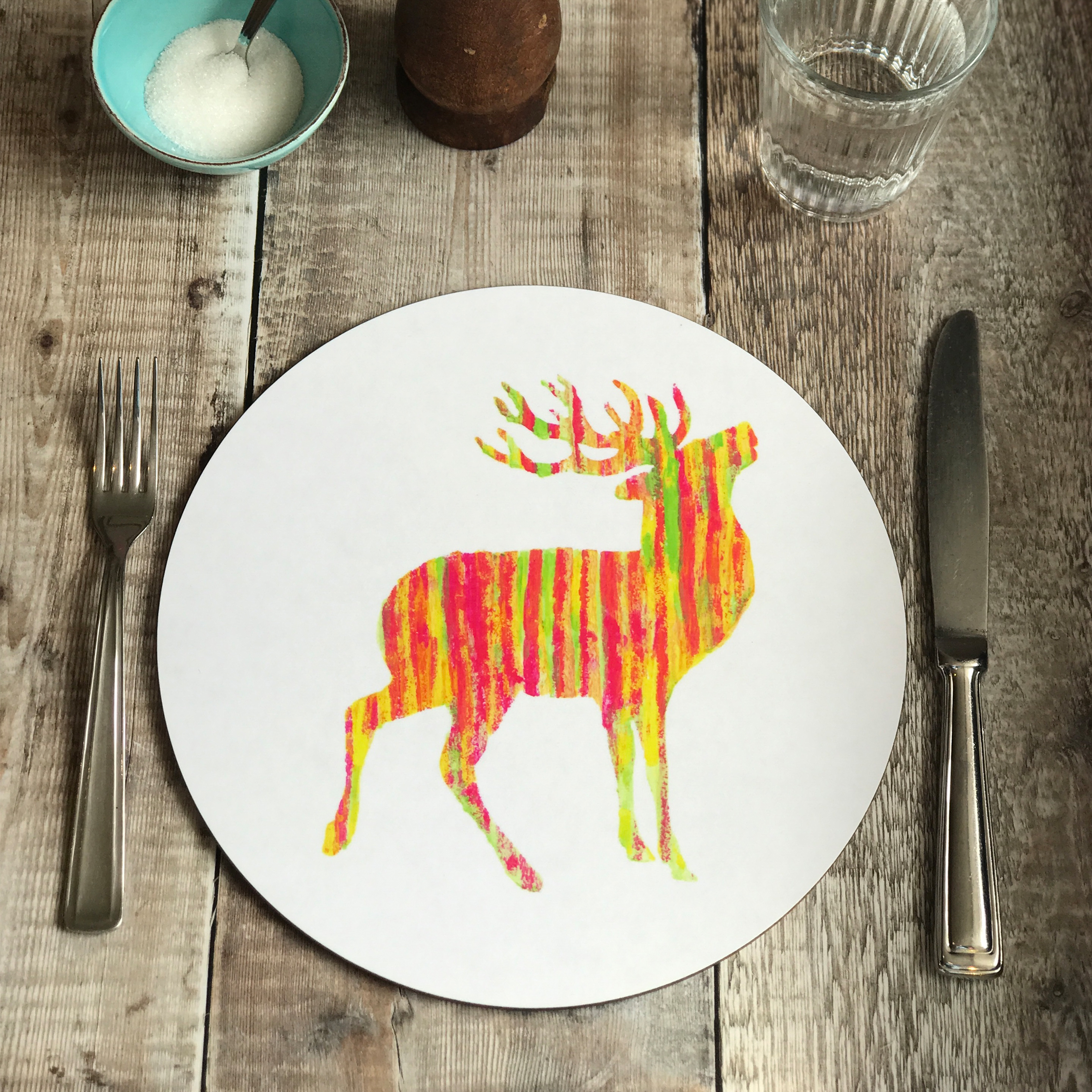 ROUND TABLEMAT -  Red Stag