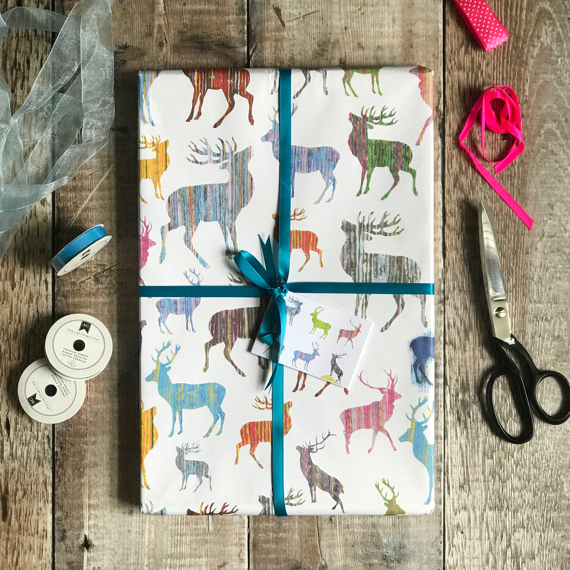 WRAPPING PAPER - Multi Stag - 5 sheets