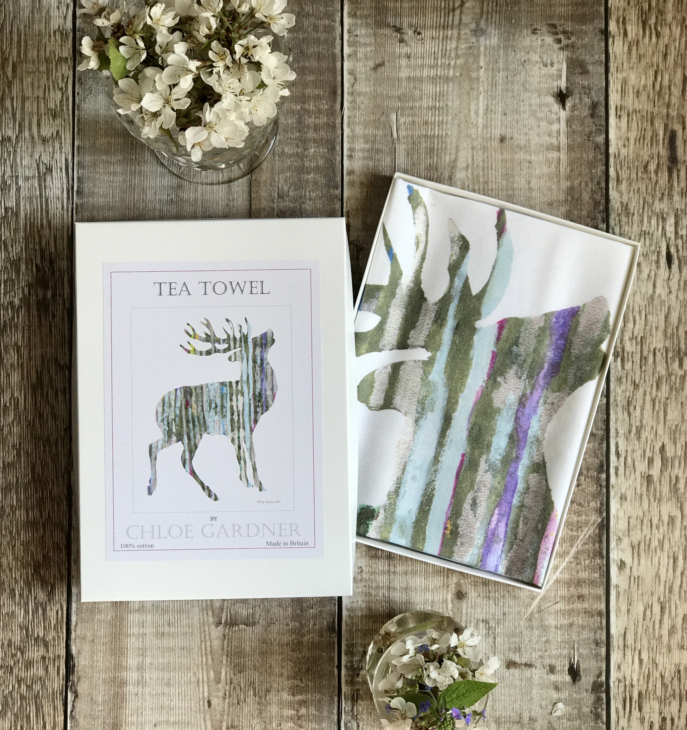 A GIFT BOXED TEA TOWEL - Single Stag Design