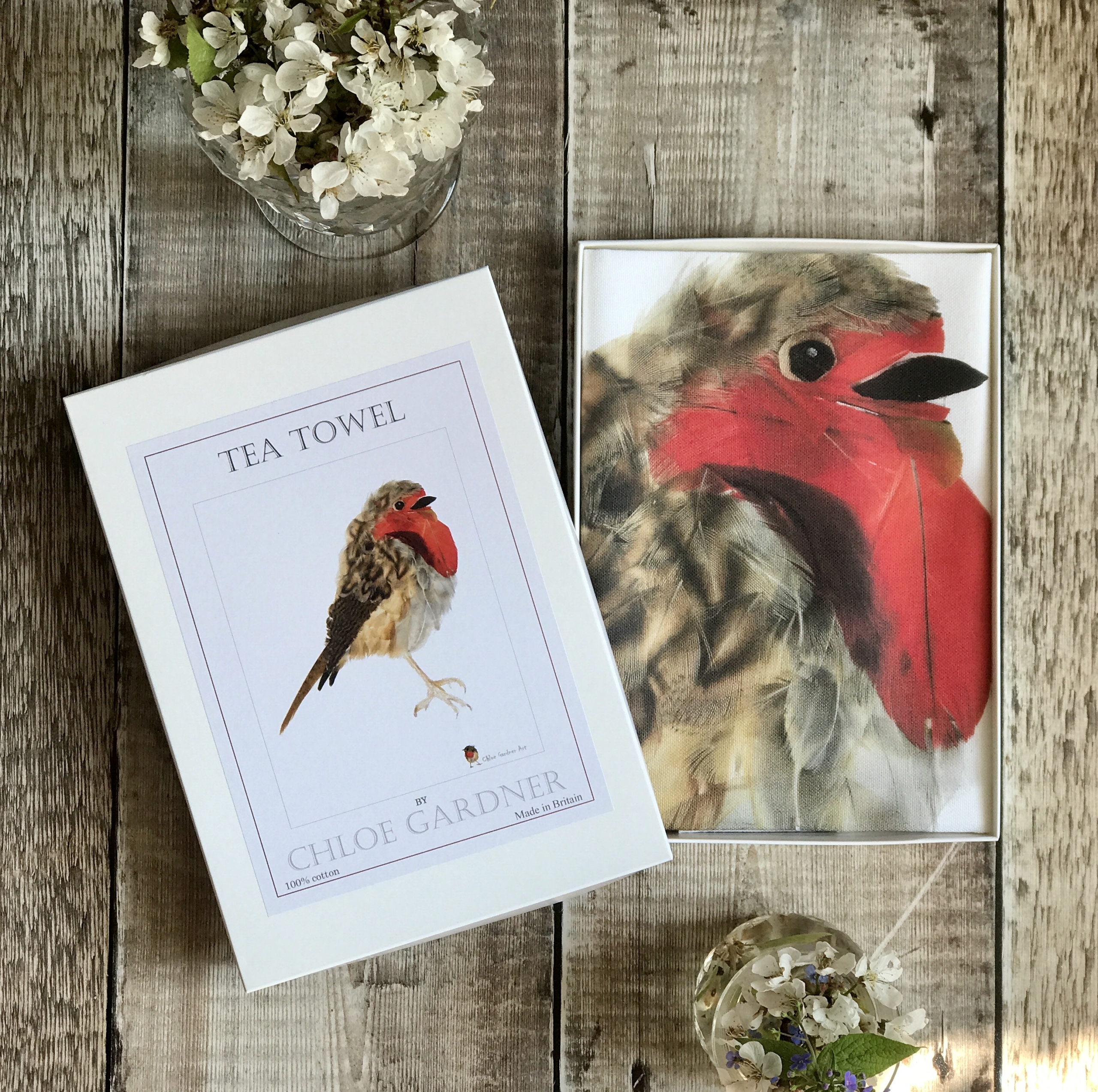 A GIFT BOXED TEA TOWEL - Robin Design