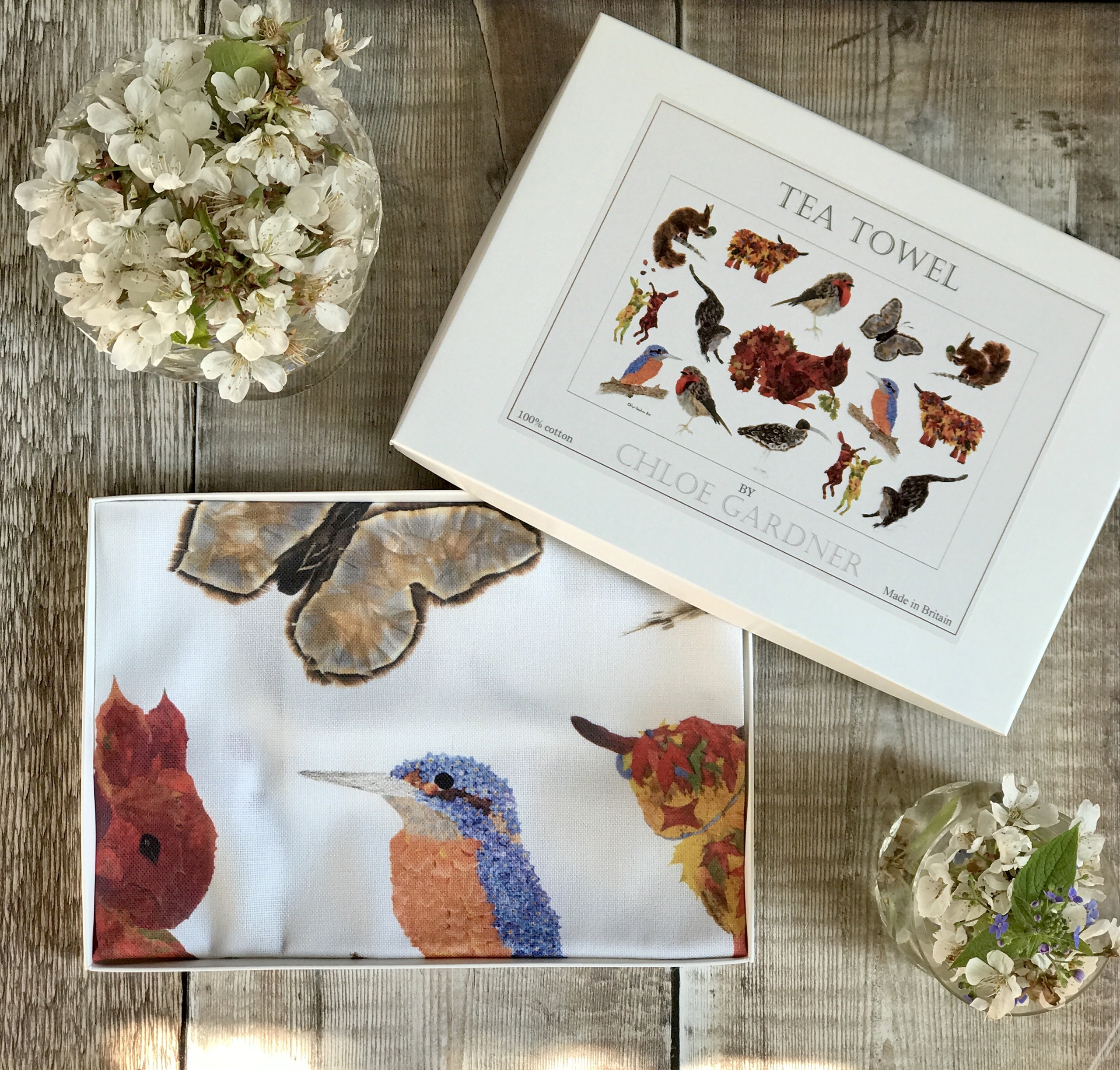 A GIFT BOXED TEA TOWEL - Feather & Leaf Animal Medley design