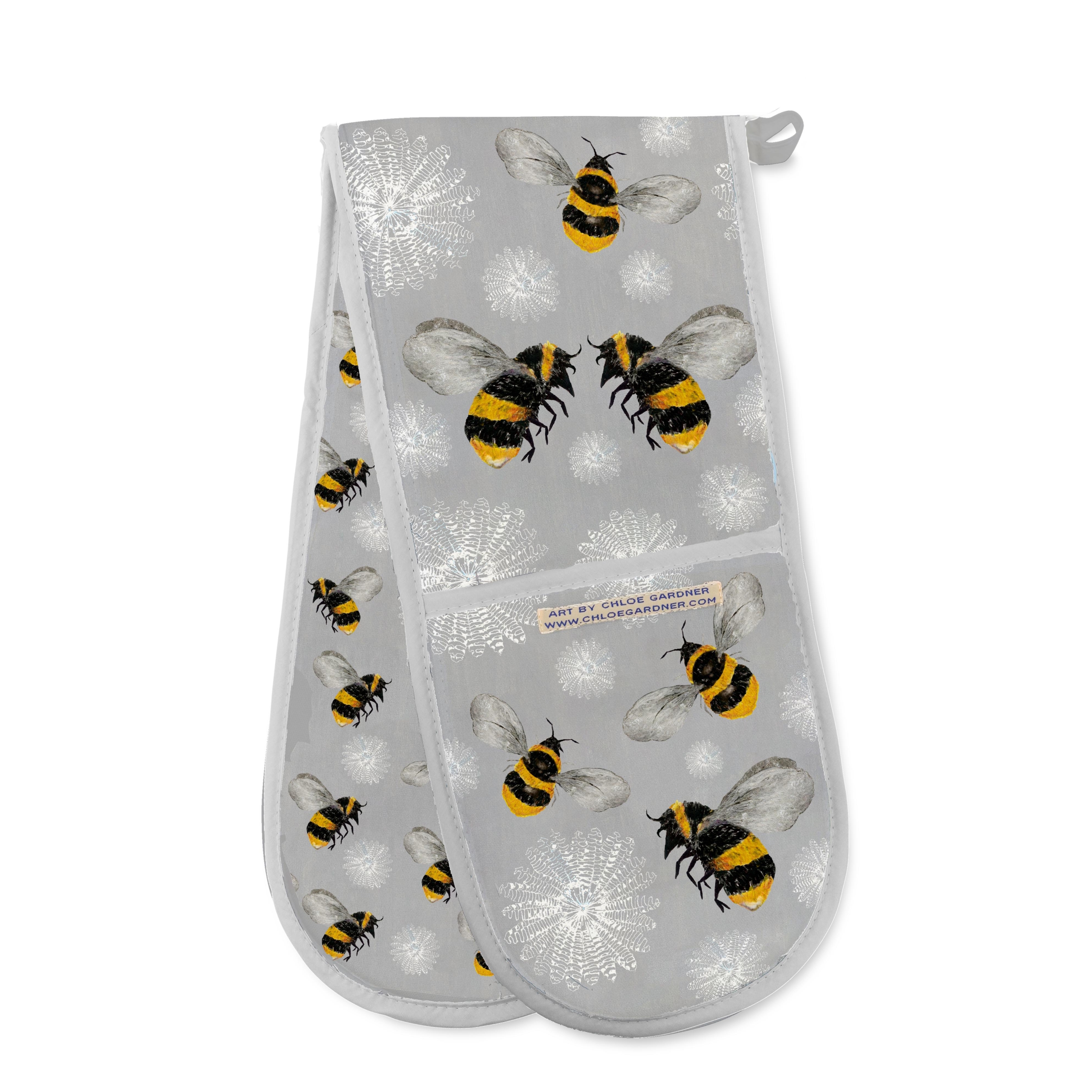 OVEN GLOVES - Bee and Feathers