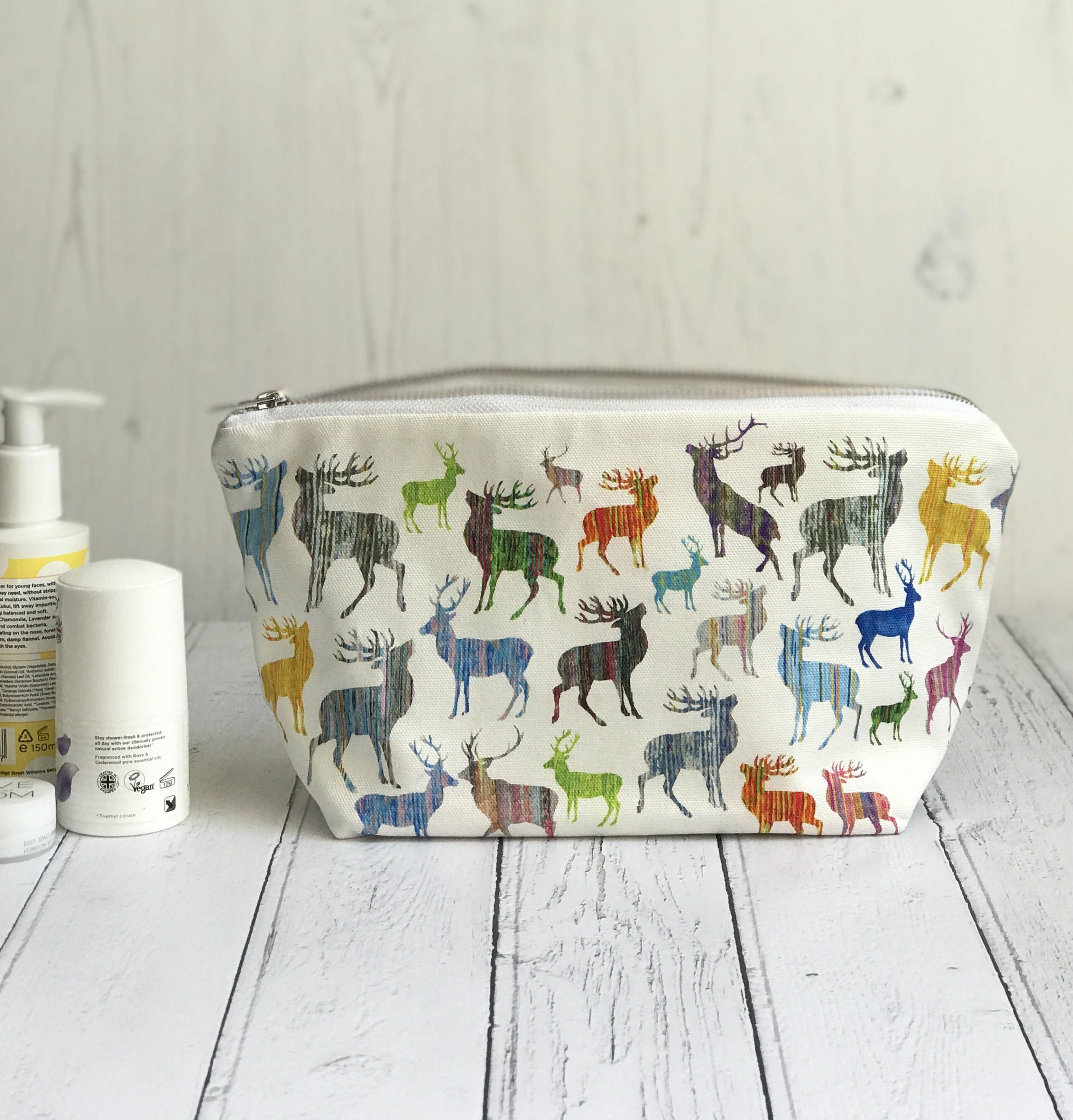 Washbag 1- Stags - washable white nylon inside