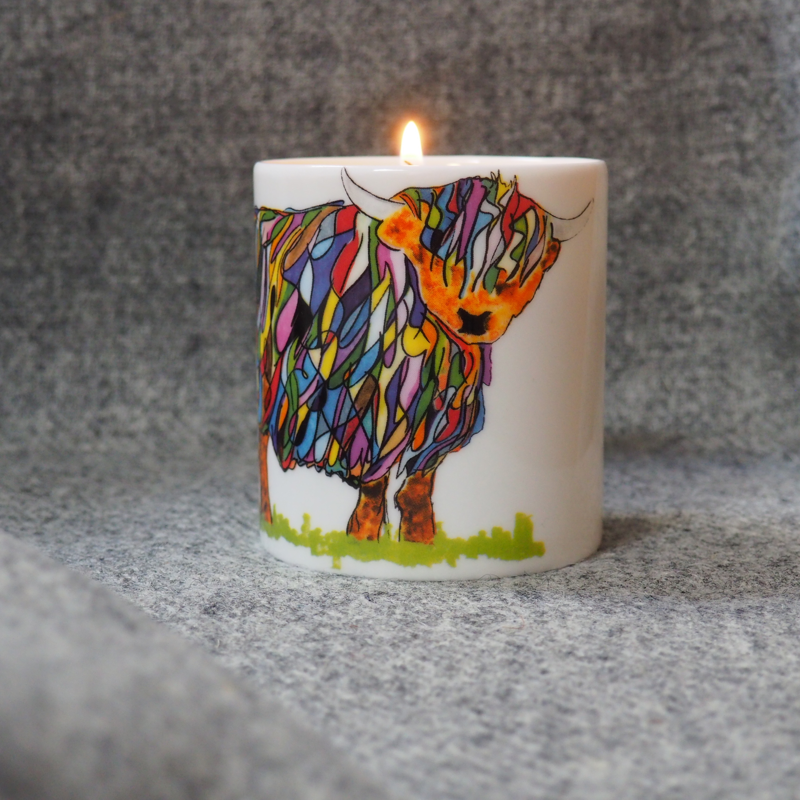 CANDLE- Bright Highland Cow Hand poured ceramic pot Candle in a gift box