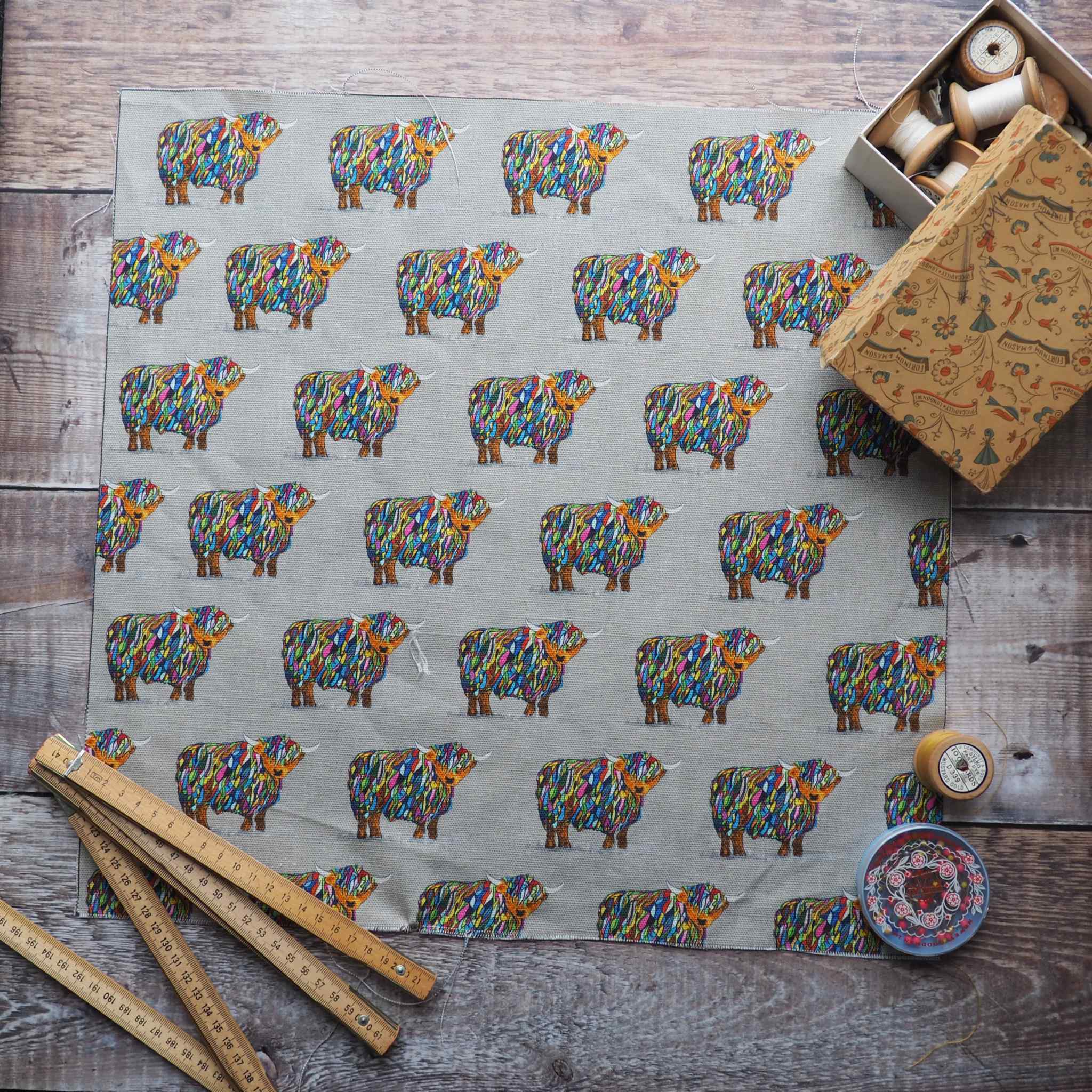 LINEN CUSHION /BAG PANEL- sew your own - BRIGHT HIGHLAND COW REPEAT GREY (SP23)