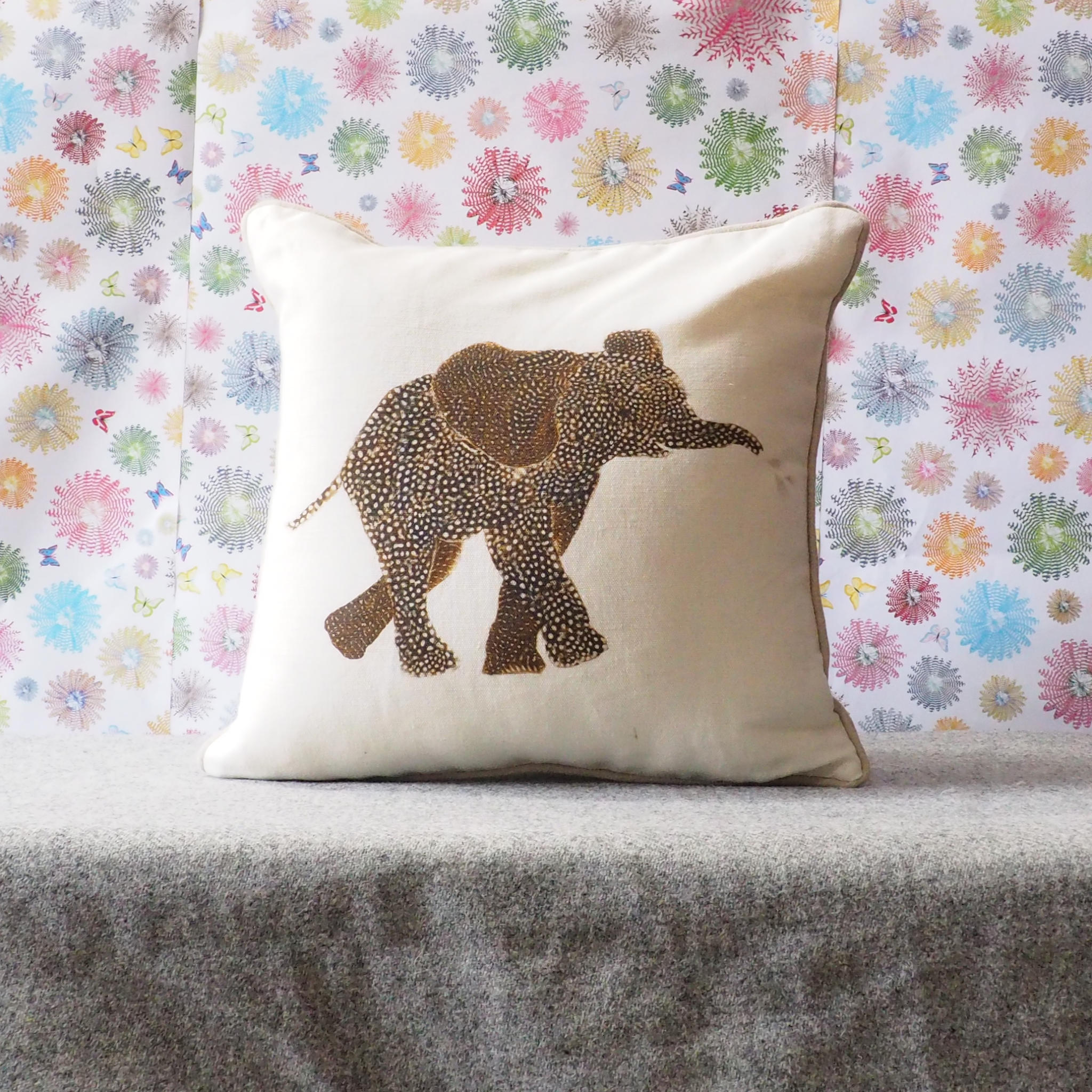 SQUARE CUSHION - Elephant with Water Spray Facing Right (R3 F06 04/25)
