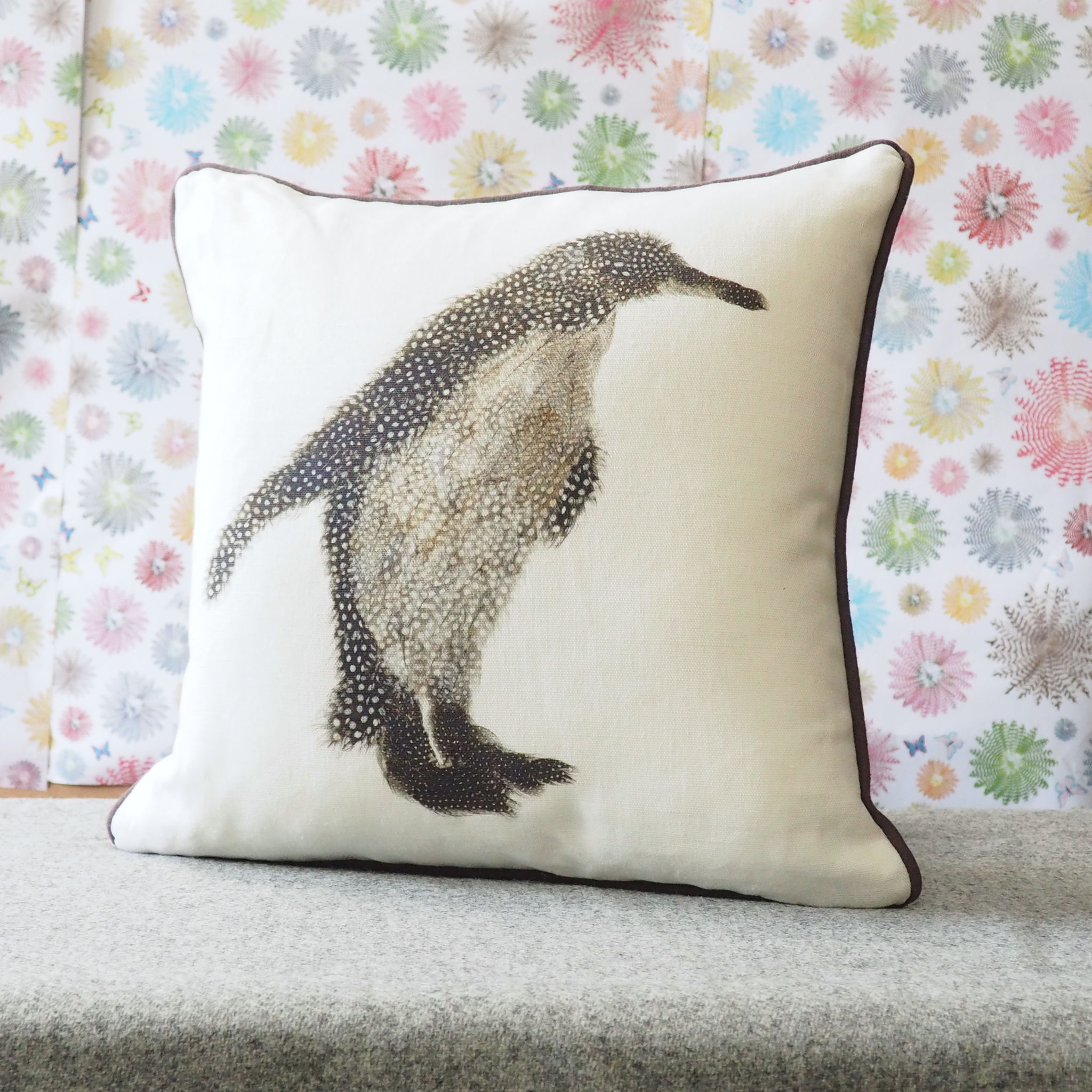 SQUARE CUSHION - Penguin Facing Right  (Avail:R21F18; 04/25)